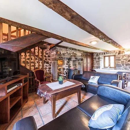 Vie De Chateau 2 Holiday home *